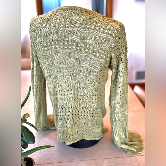 LIGHTWEIGHT KNIT CINCHING SWEATER - Picture 9 of 11